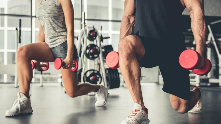 4 Powerful Exercises to Strengthen Your Thighs and Tone Your Glutes